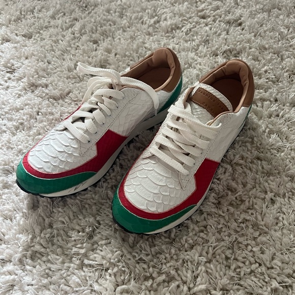 Brand new never used designer sneakers made in Italy. - Picture 2 of 7